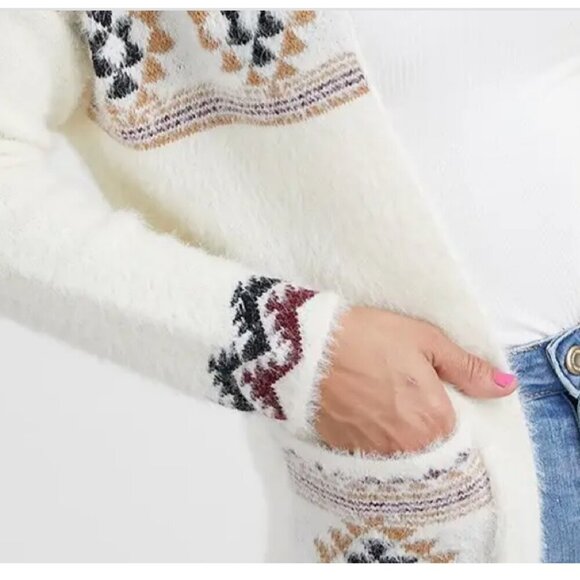 Lavender Tribe Woman's Aztec Western Tribal Fuzzy Sweater Sz Med - Picture 2 of 10